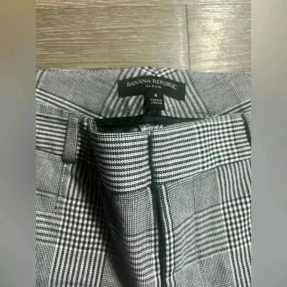 Banana republic capri pants - Picture 3 of 4